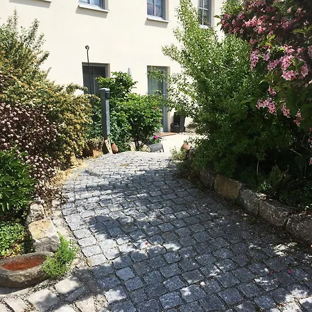 Im Schiller * Wiesenbronn