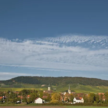 Im Schiller Wiesenbronn